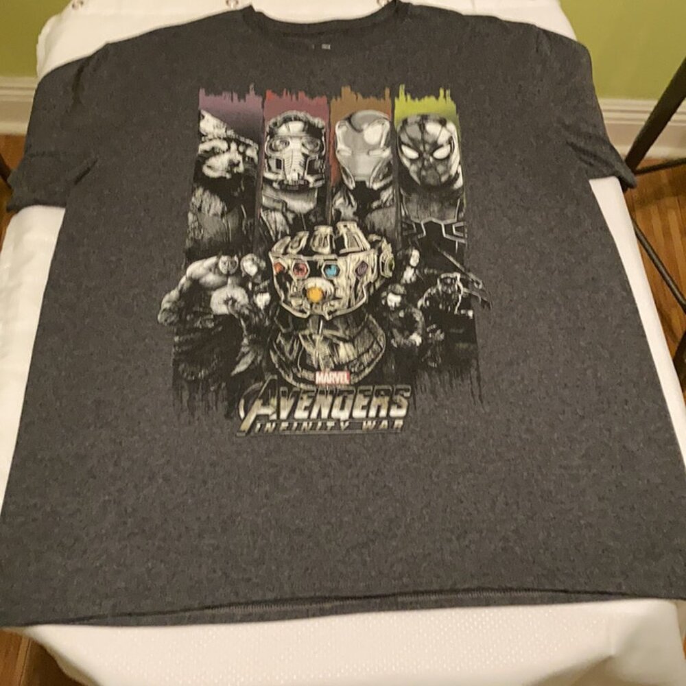 Avengers Infinity War Shirt, Size L